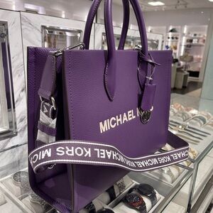 MICHAEL KORS Mirella Medium EW Pebbled Leather Tote Bag
Dark Purple 
NWT
